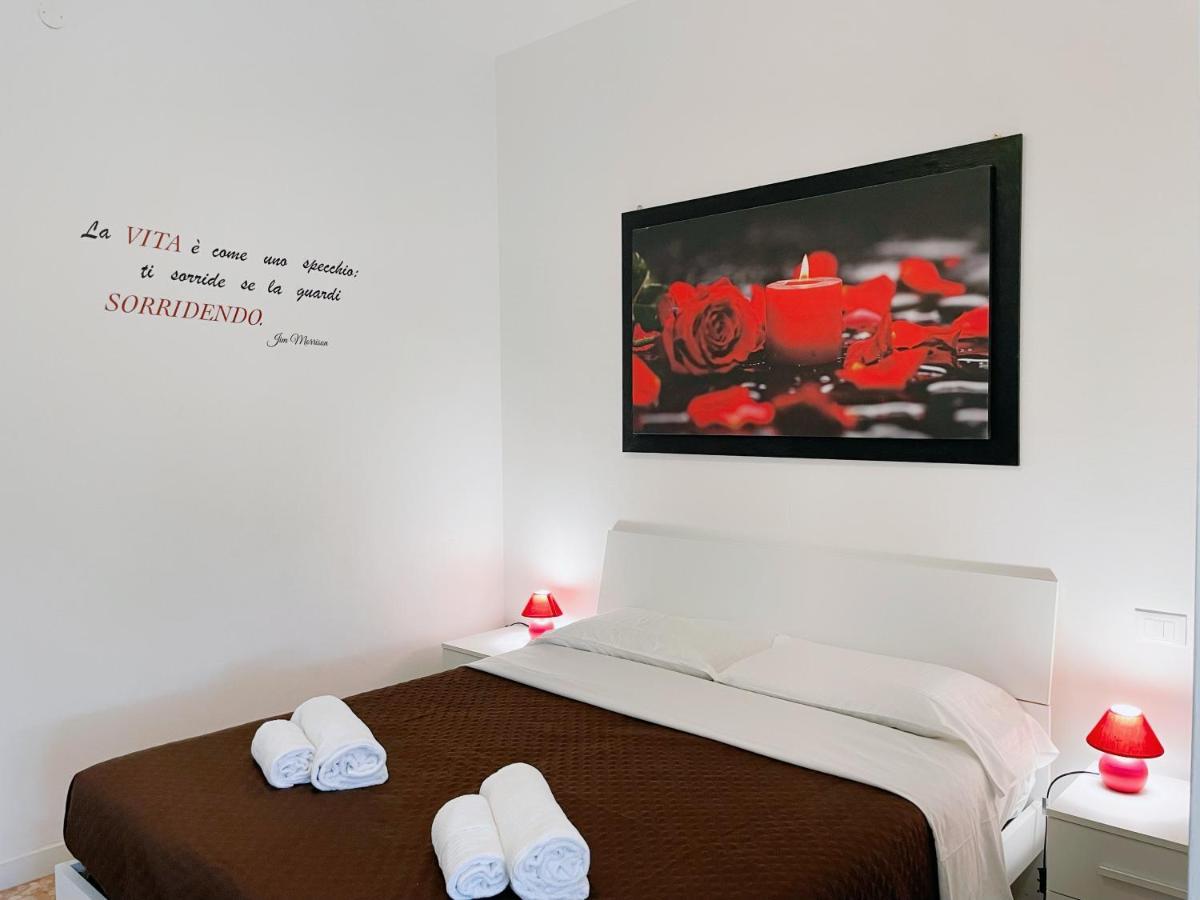 Confortini Rooms Sunday Verona Exterior photo