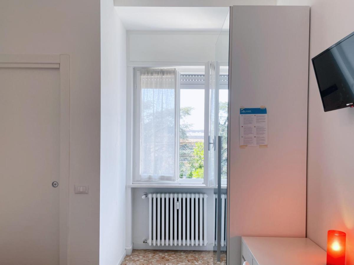 Confortini Rooms Sunday Verona Exterior photo